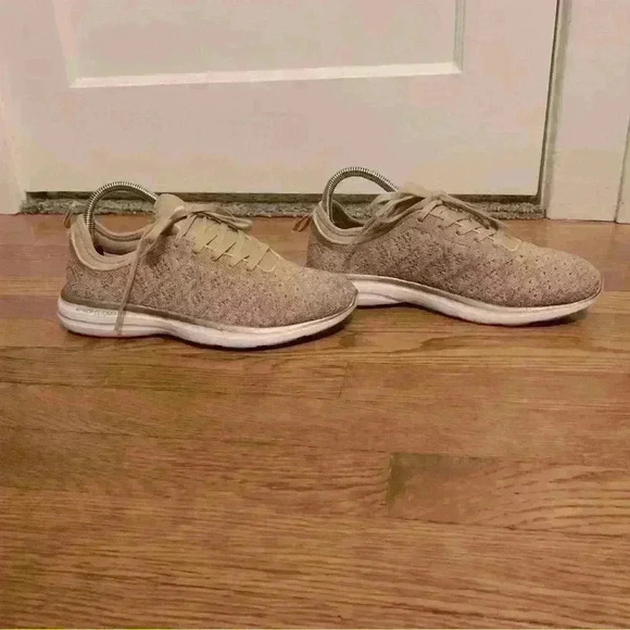 APL Techloom Phantom Rose Gold Sneakers, Womens Size 8 - Picture 6 of 12